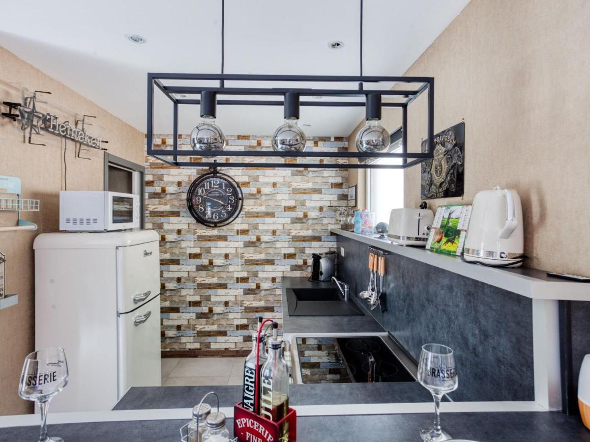 Cosy Apartment In Eperlecques With Fireplace المظهر الخارجي الصورة