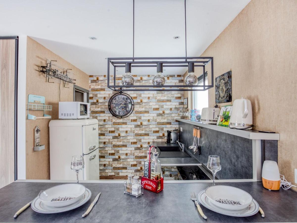 Cosy Apartment In Eperlecques With Fireplace الغرفة الصورة